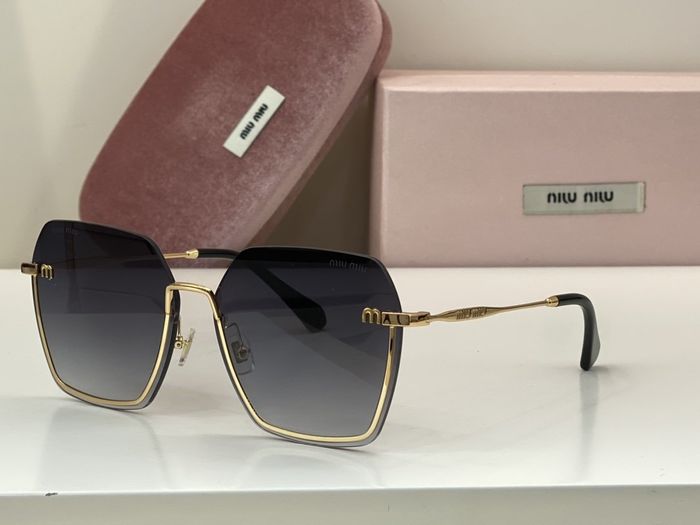 Miu Miu Sunglasses Top Quality MMS00043